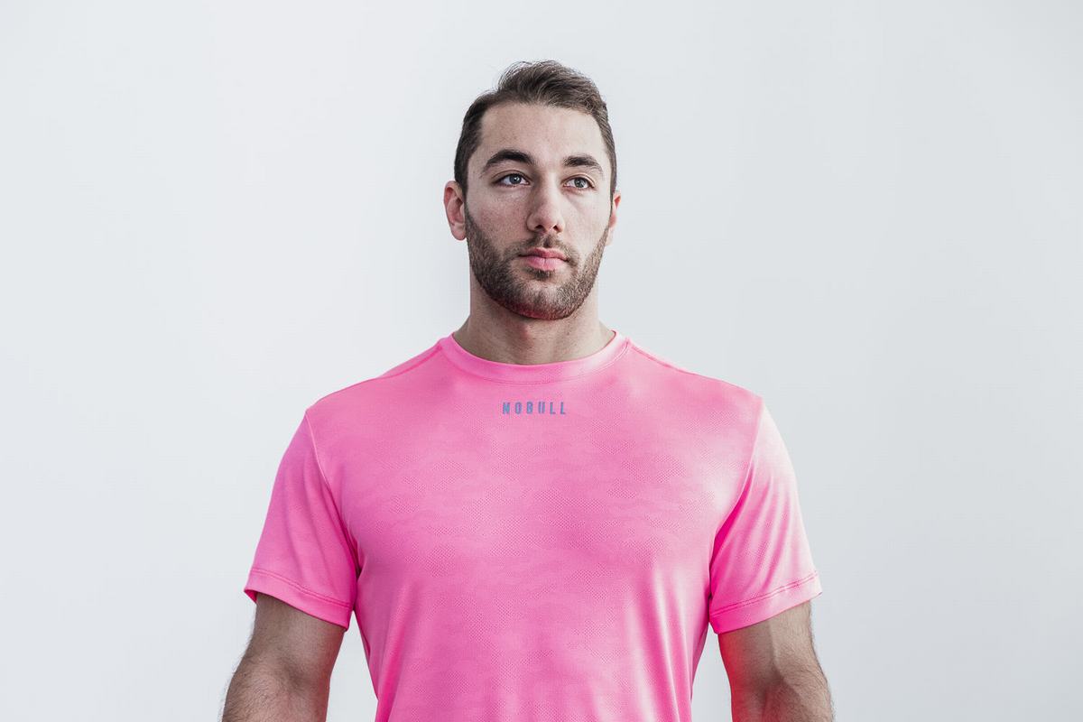 Nobull Lightweight Textured Men's T Shirts Pink Camo | Australia (VC9304)